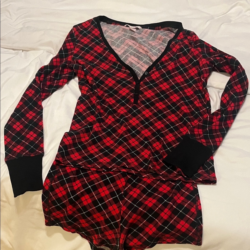 Victoria's Secret Red & Black Plaid Long-Sleeve Pajama Set